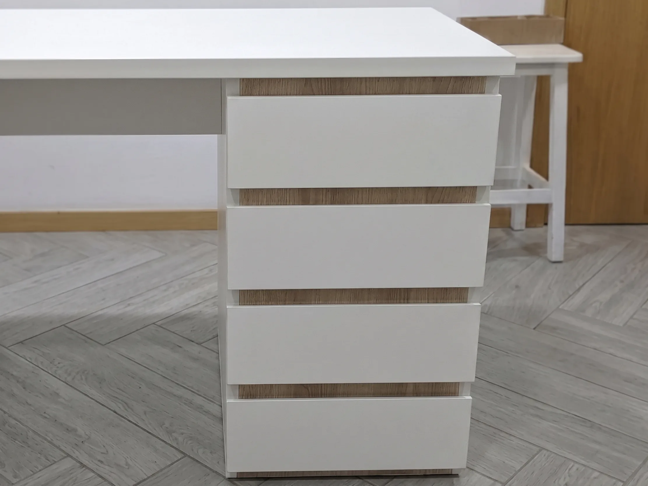Móvel de sala branco, gavetas